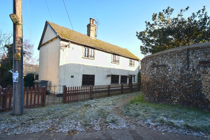 4 Bedroom Cottage To Rent In Newmarket Road, Great Chesterford, Saffron Walden, Essex, CB10