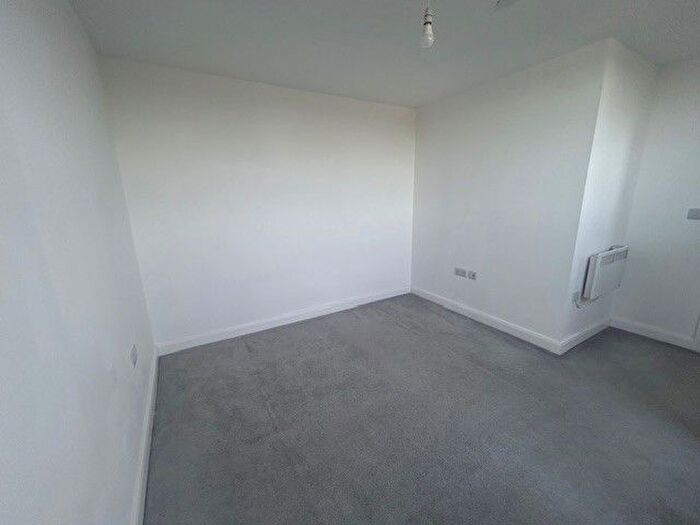 1 Bedroom Flat To Rent In Gorse Road, Luton, LU1