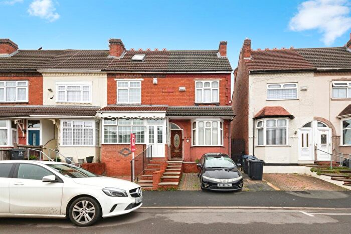 3 Bedroom End Of Terrace House For Sale In Bromyard Road, Birmingham, B11