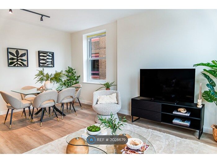 1 Bedroom Flat To Rent In Crossfield Chambers, Enfield, EN2