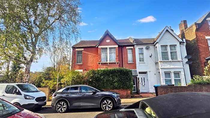 4 Bedroom Semi Detached House For Sale In Cecil Road, London, NW10