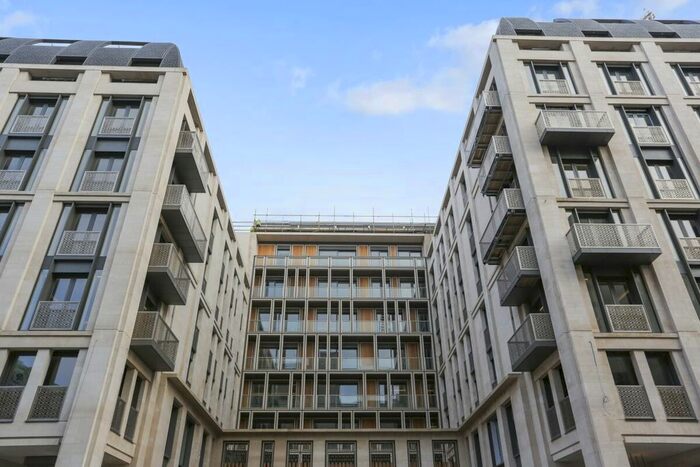 2 Bedroom Flat To Rent In Strand, London, WC2R