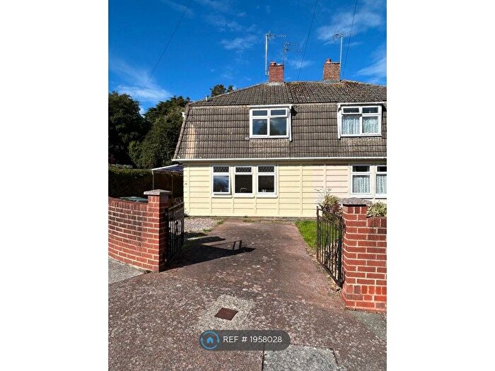 3 Bedroom Semi-Detached House To Rent In Ashleigh Close, Exeter, EX4