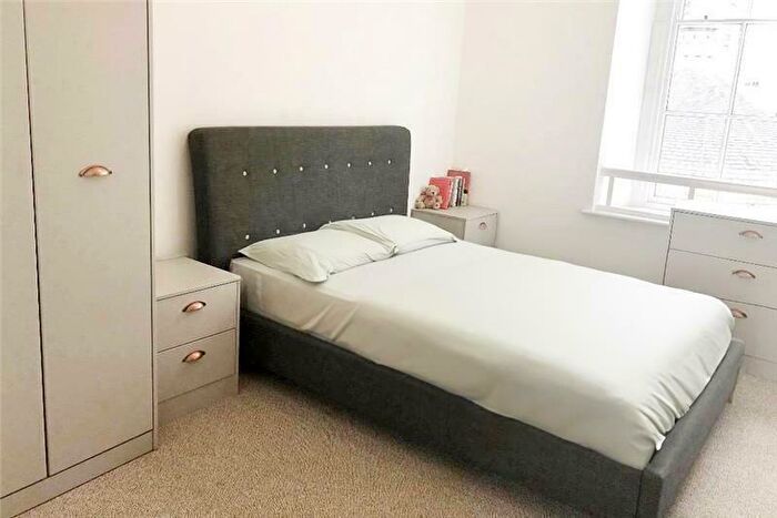 3 Bedroom Flat To Rent In Albert Terrace Road, Sheffield, S6