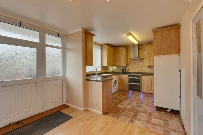 3 Bedroom Terraced House For Sale In Cairns Road, Beighton, Sheffield, S20