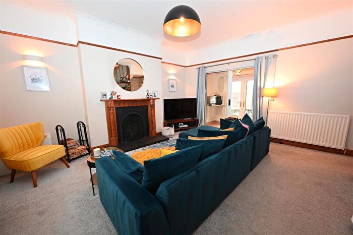 2 Bedroom End Of Terrace House For Sale In Darlington Road, Richmond, DL10