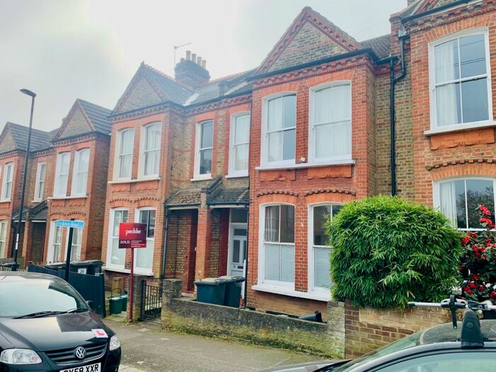 2 Bedroom Flat To Rent In Tredown Road London, SE26