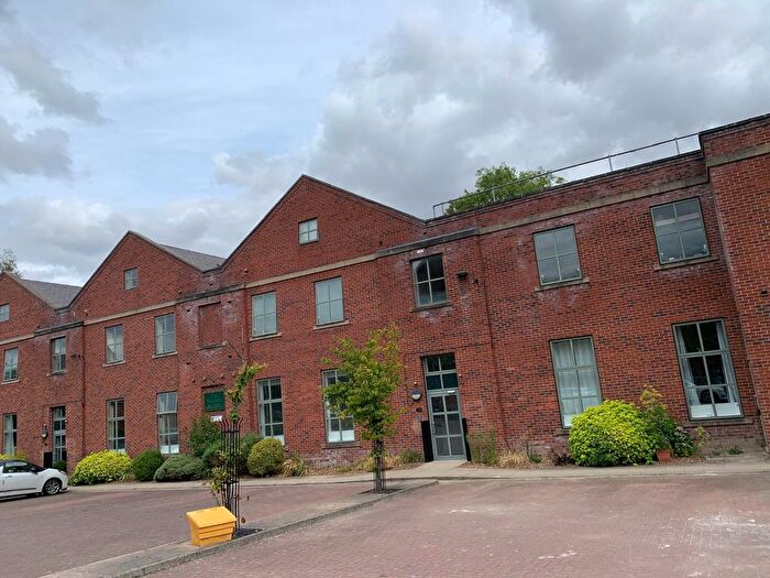 1 Bedroom Flat To Rent In Camlough Walk, Chesterfield, S41