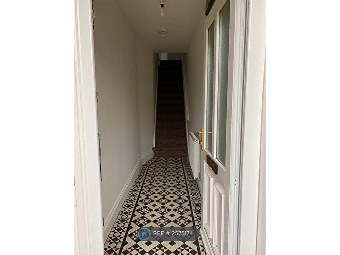 1 Bedroom Flat To Rent In Lawford Road, Rugby, CV21