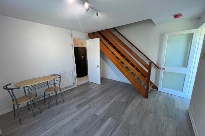 1 Bedroom Flat To Rent In Hazel Wood Drive Cardiff, CF3