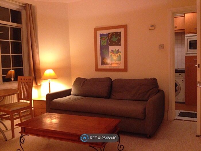 1 Bedroom Flat To Rent In Harrowby Street, London, W1H