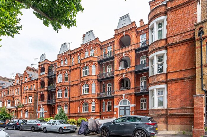 2 Bedroom Flat To Rent In Mornington Avenue Mansions, West Kensington, London, W14