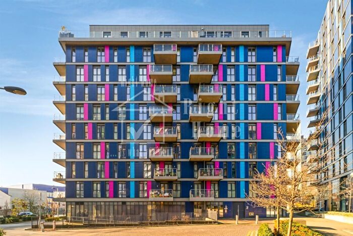 1 Bedroom Flat For Sale In Cosgrove House, Hatton Road, Wembley, Middlesex, HA0