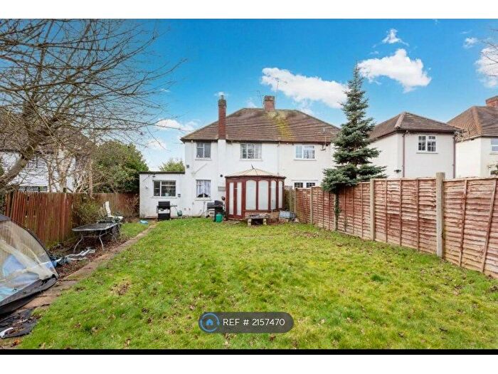 1 Bedroom Property To Rent In Burnham Lane, Slough, SL1