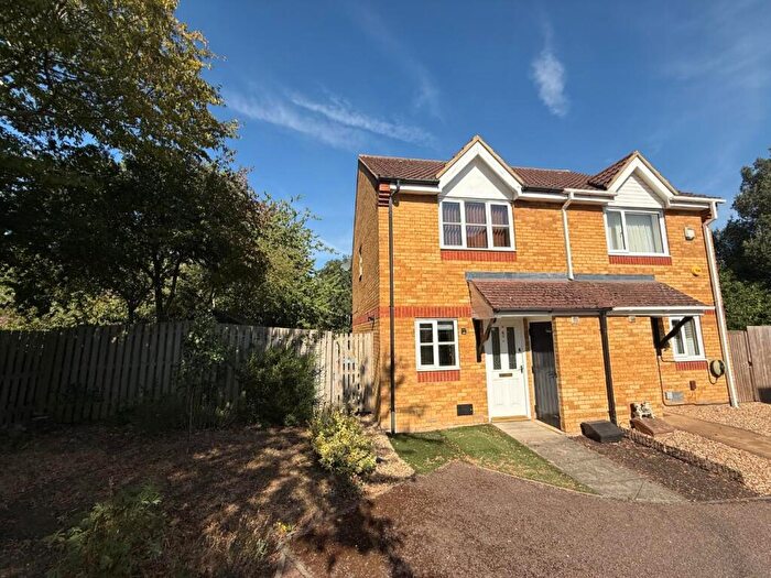 2 Bedroom Semi Detached House To Rent In Tattenhoe, MK4