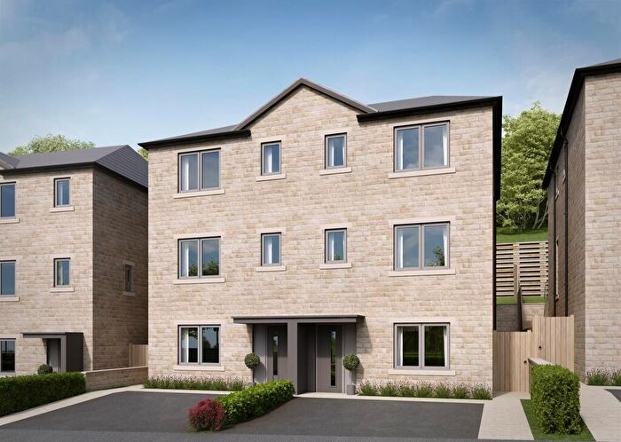 4 Bedroom Semi-Detached House For Sale In Northdean View, Wakefield Road, Copley, Halifax, HX3
