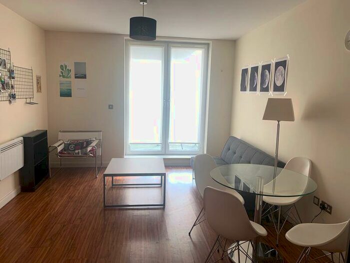 1 Bedroom Apartment To Rent In Bromsgrove Street, Birmingham, B5