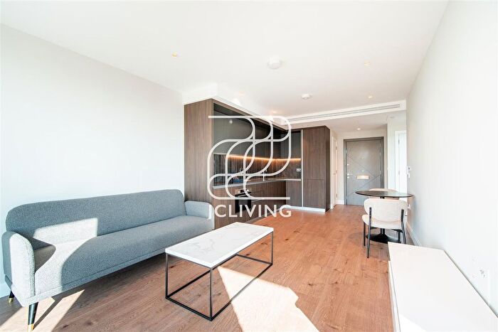 Studio To Rent In Gasholders Place, London, SE11