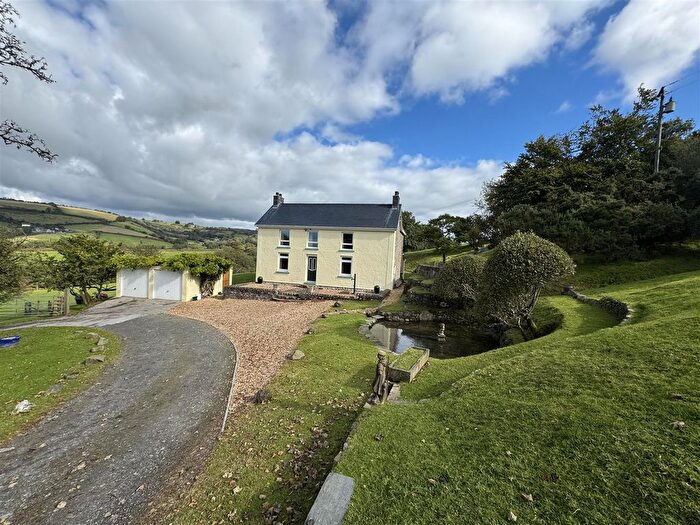 4 Bedroom Farm For Sale In Capel Isaac, Llandeilo, SA19