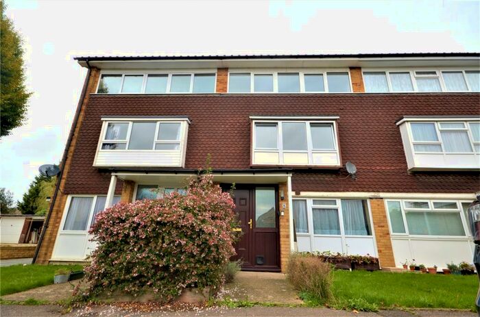 2 Bedroom Maisonette To Rent In Merstham, Redhill, Surrey, RH1