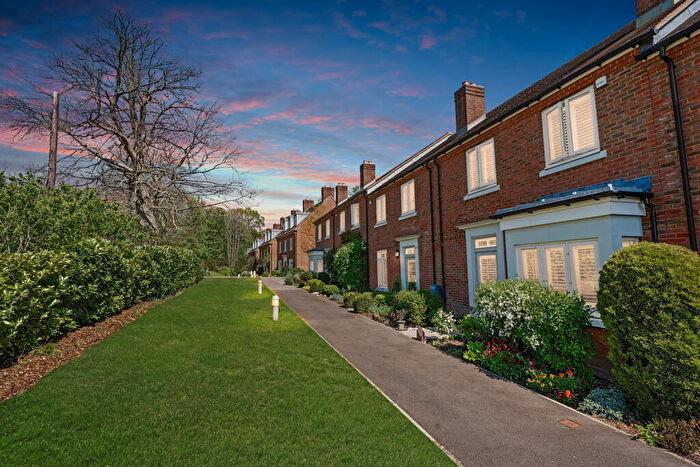 3 Bedroom Mews For Sale In Sir Geoffrey Todd Walk, Kings Drive, Midhurst, West Sussex, GU29