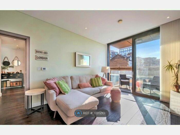 2 Bedroom Flat To Rent In Capital House, London, SW15