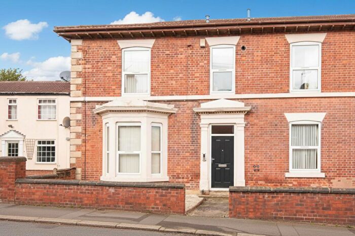 1 Bedroom Apartment To Rent In St. Johns Road, Chesterfield, S41