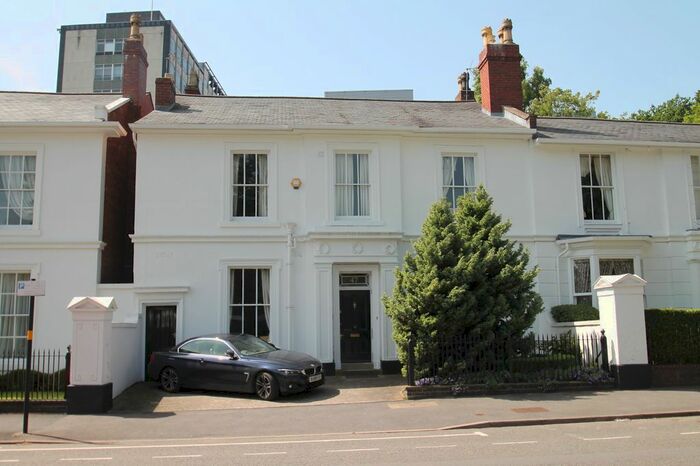 6 Bedroom Semi-Detached House To Rent In Frederick Road, Edgbaston, B15