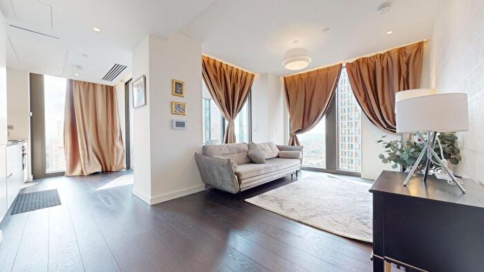 2 Bedroom Flat To Rent In Bondway, London, SW8