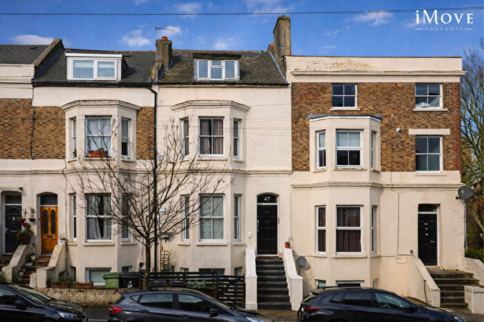 1 Bedroom Flat For Sale In Camden Hill Road, London, SE19