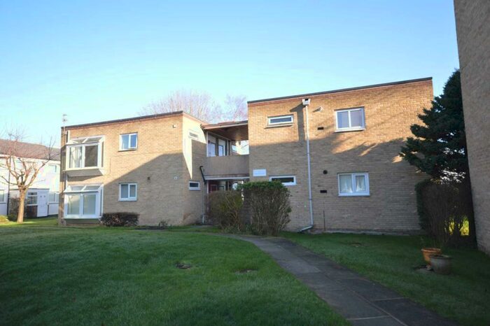 1 Bedroom Flat To Rent In Kings Close, Higher Bebington, CH63