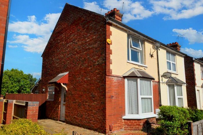 2 Bedroom End Of Terrace House To Rent In Hythe Road, Ashford, TN24
