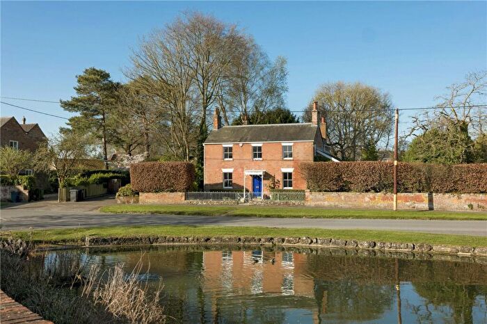 3 Bedroom Detached House For Sale In High Street, Urchfont, Devizes, SN10