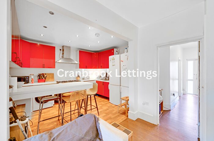 5 Bedroom Terraced House For Sale In Waremead Road, IG2