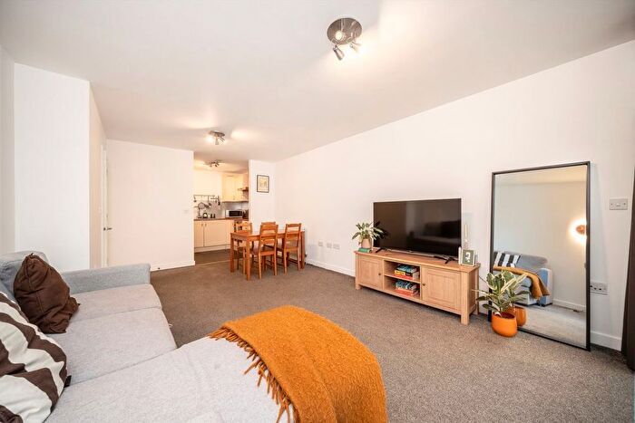 1 Bedroom Flat For Sale In Mare Street, Mare Street, E8