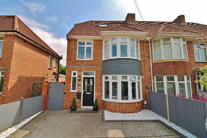 3 Bedroom End Of Terrace House For Sale In St. Marys Road, Stubbington, PO14