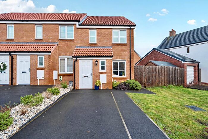 2 Bedroom End Of Terrace House For Sale In Bilberries Close, Monkton Heathfield, TA2