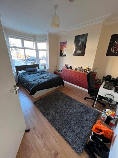 5 Bedroom Terraced House To Rent In Babington Road, Hendon, NW4