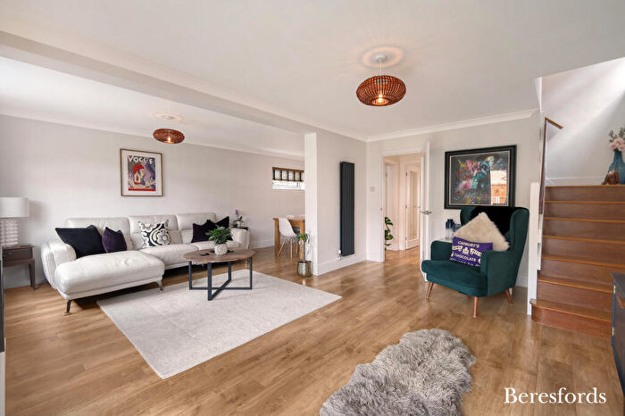 4 Bedroom Detached House For Sale In Broad Oaks Park, Colchester, CO4