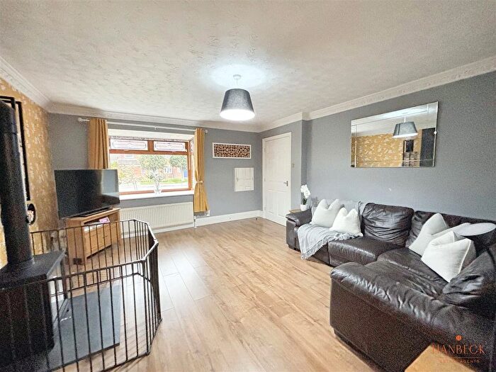 4 Bedroom Detached House For Sale In Cranberry Way, Hull, HU4