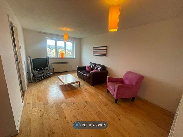 1 Bedroom Flat To Rent In Salmon Road, Dartford, DA1