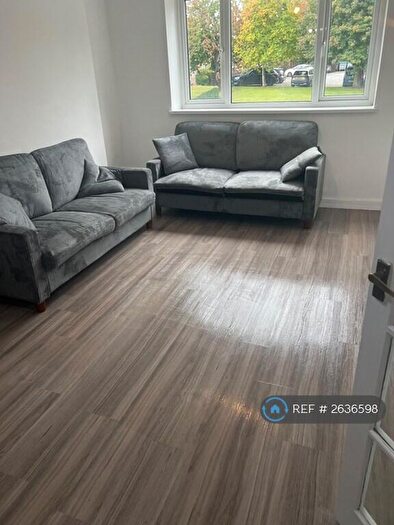2 Bedroom Flat To Rent In Imogen Court, Salford, M5