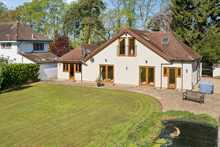 4 Bedroom Chalet For Sale In Farthing Green Lane, Stoke Poges, Slough, Buckinghamshire, SL2