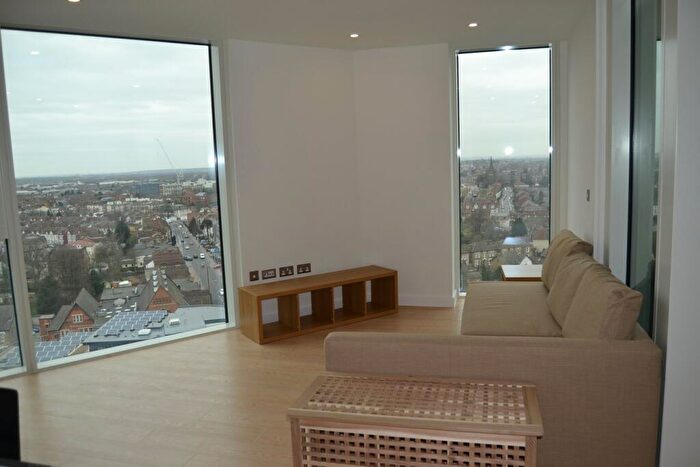 2 Bedroom Apartment For Sale In Newgate, Croydon, CR0