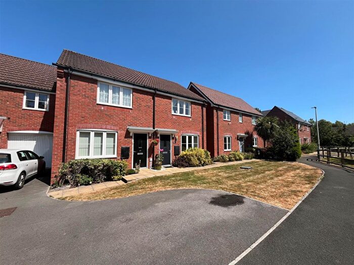 2 Bedroom Semi-detached House To Rent In Blackburn Way, West Wick, Weston-Super-Mare, BS24