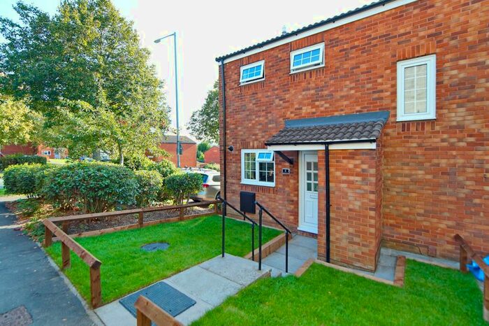 2 Bedroom End Of Terrace House To Rent In Grasmere Close, Southmead, Bristol, BS10