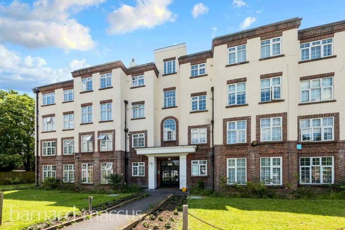 Studio To Rent In St. James's Road, Croydon, CR0