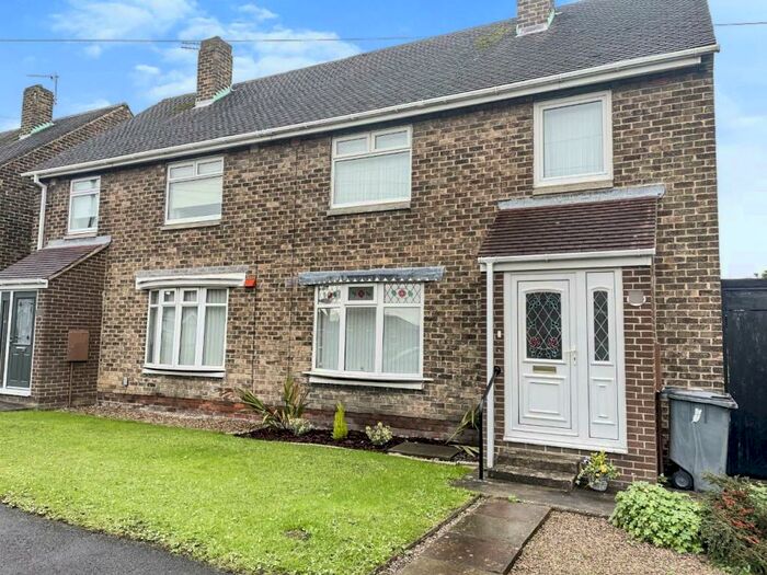 2 Bedroom Semi-Detached House To Rent In Sharp Crescent, Gilesgate, Durham, Durham, DH1