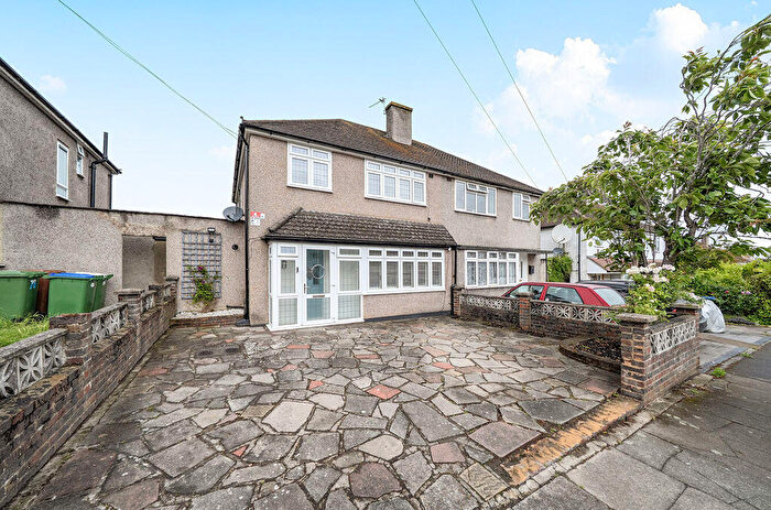 3 Bedroom Semi Detached House For Sale In Sydney Road, Sidcup, DA14