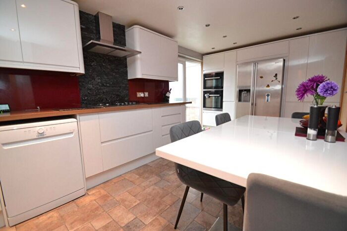 4 Bedroom Semi-Detached House For Sale In Brackendale Drive, Thackley, BD10
